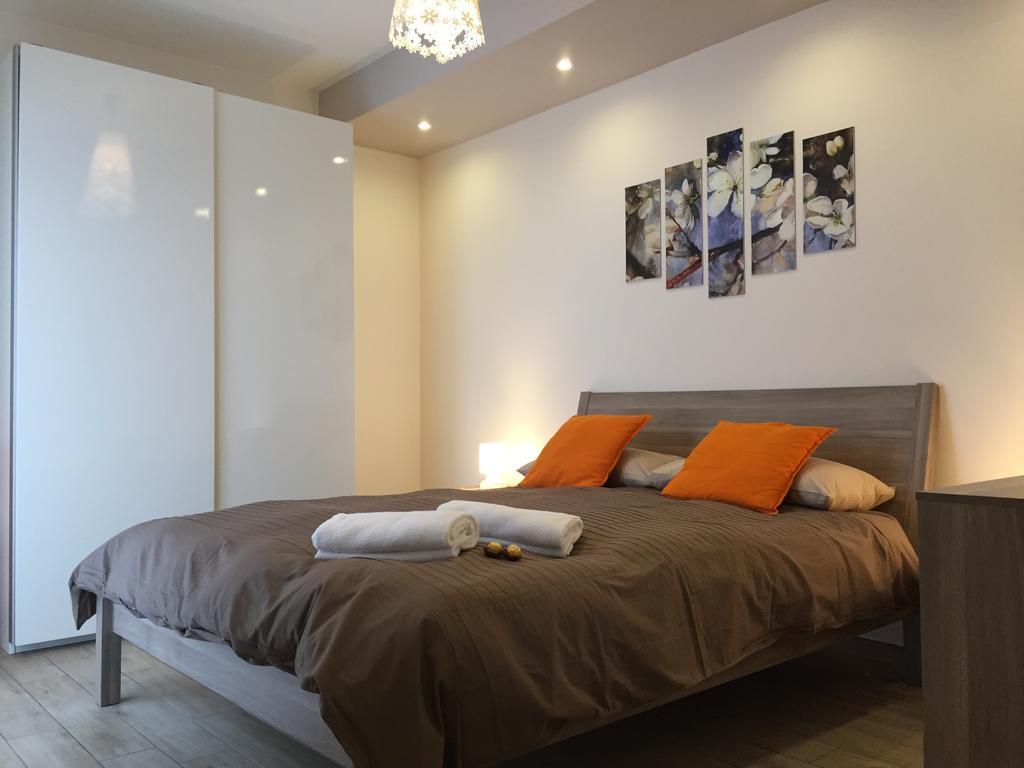 Terra Di Sicilia Apartment Avola Bagian luar foto